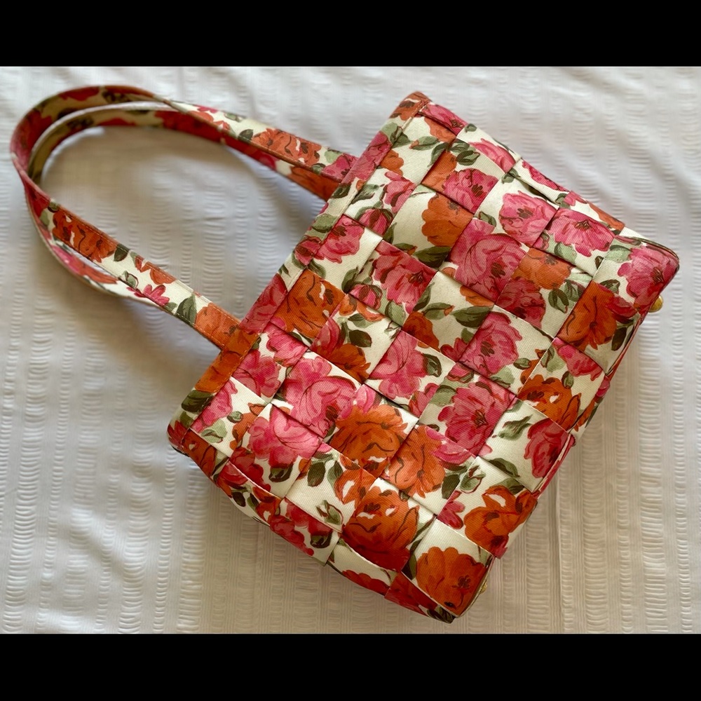 Harveys Seatbelt Bag